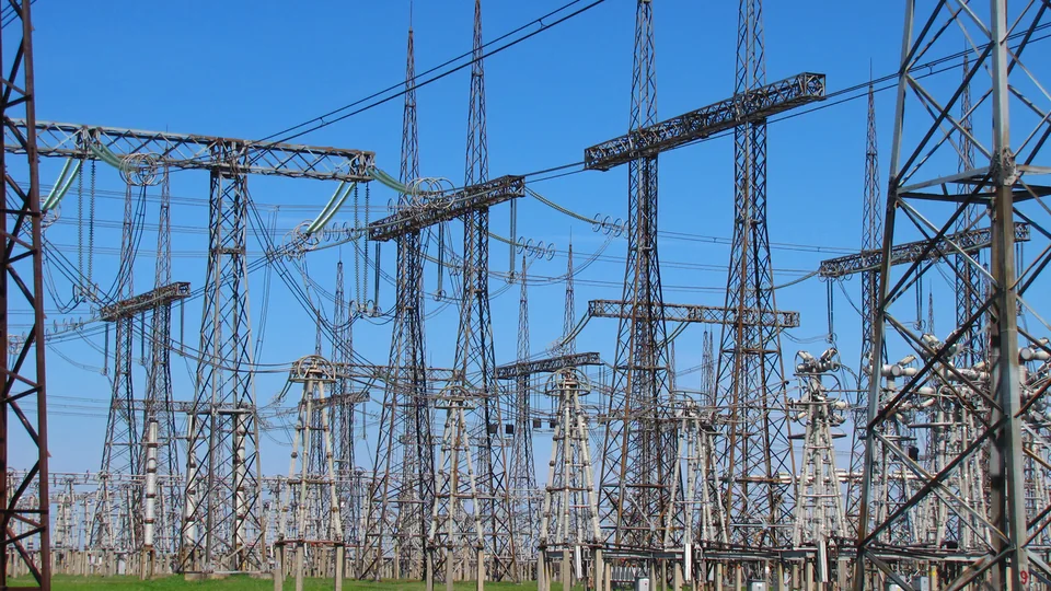 Representative 750 kV substation; not the Hangzhou project site